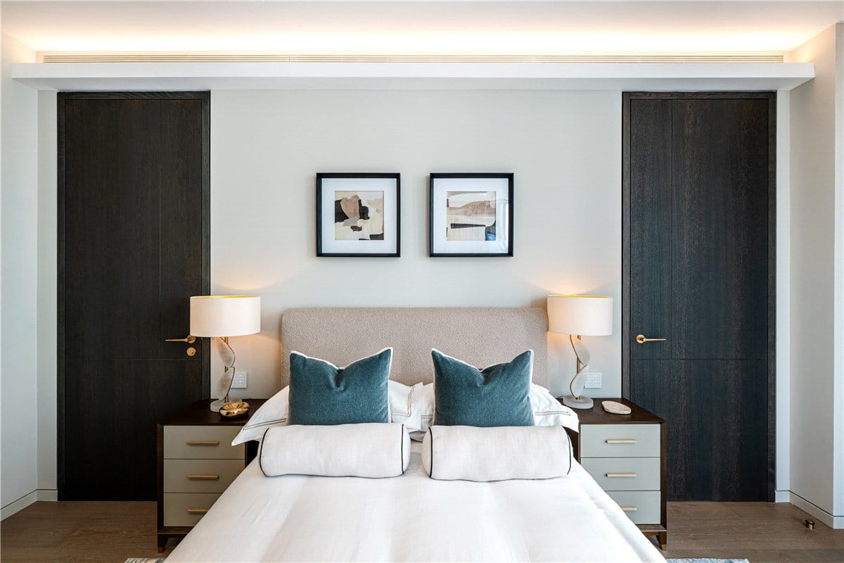 5 bedroom flat, Casson Square, London SE1 - Available