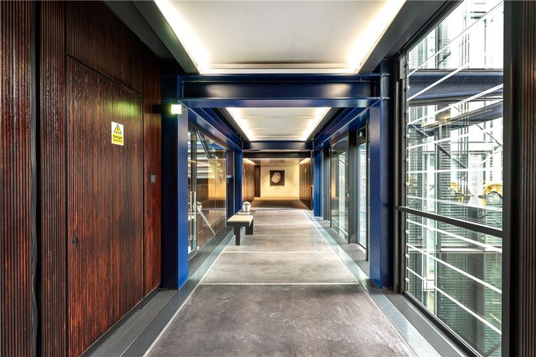 2 bedroom flat, Cork Street, Mayfair W1S - Let Agreed