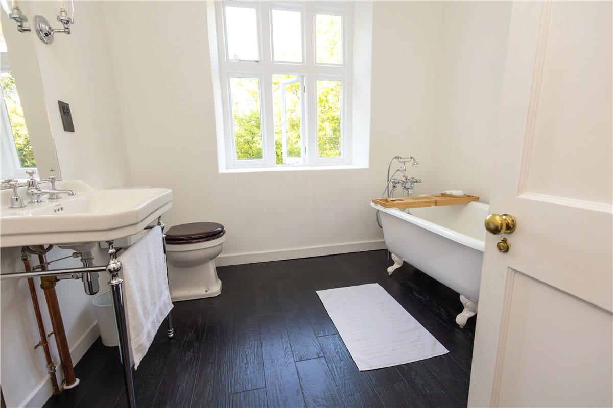 11 bedroom house, Talsarnau, Gwynedd LL47 - Available