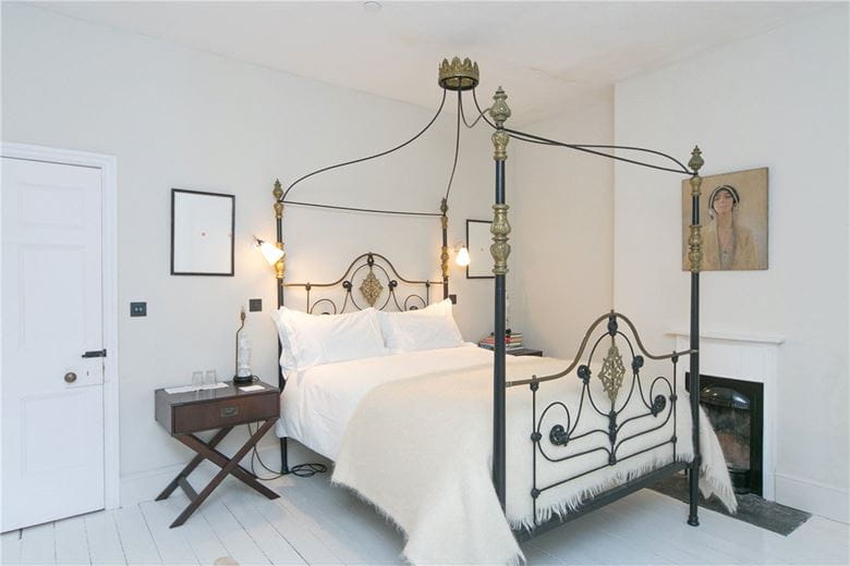 11 bedroom house, Talsarnau, Gwynedd LL47 - Available