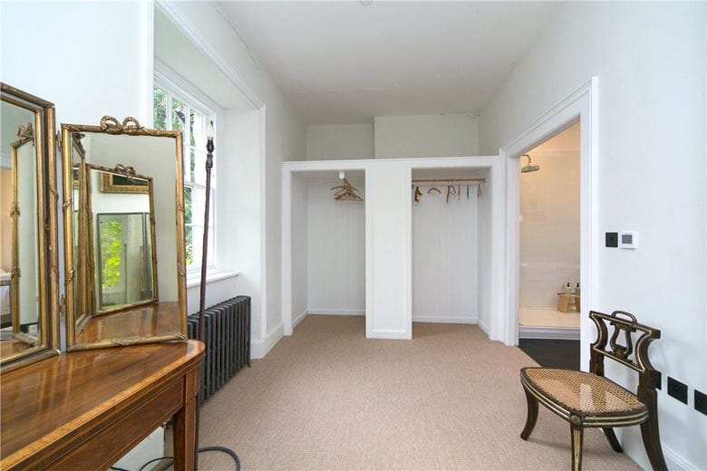 11 bedroom house, Talsarnau, Gwynedd LL47 - Available