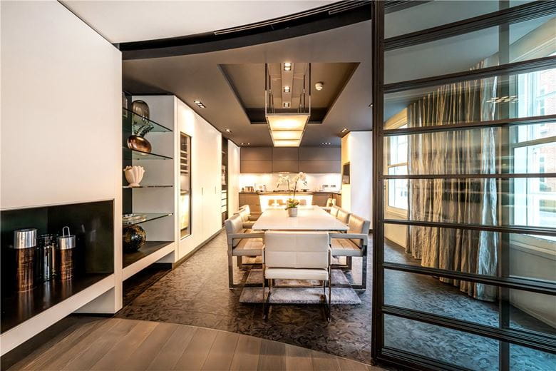 4 bedroom flat, North Row, London W1K - Available