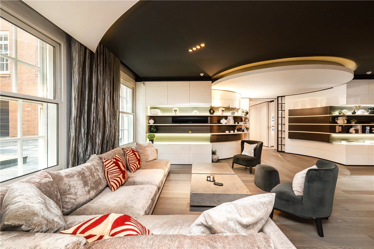 4 bedroom flat, North Row, London W1K - Available