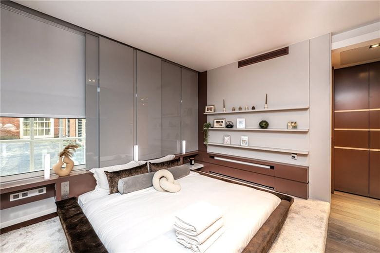 4 bedroom flat, North Row, London W1K - Available