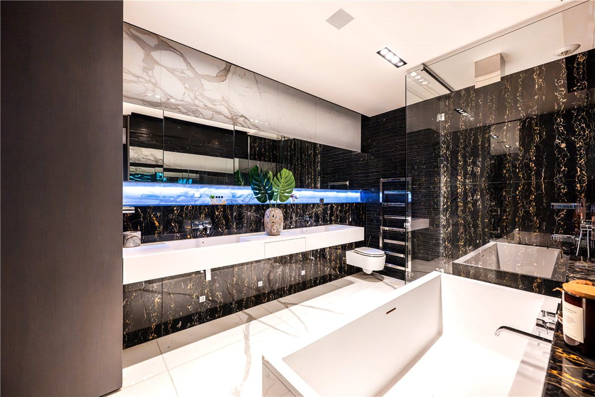 4 bedroom flat, North Row, London W1K - Available