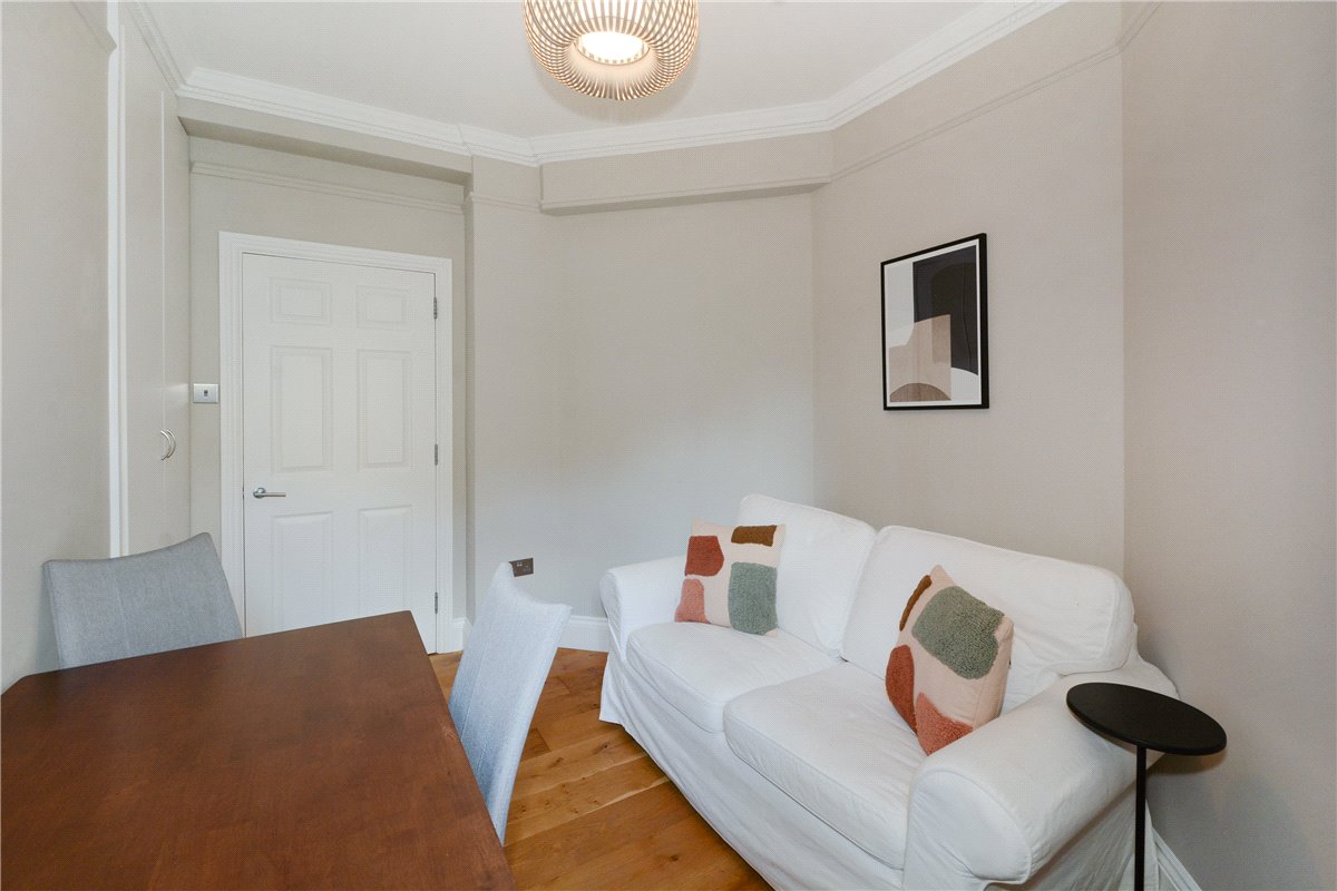 2 bedroom flat, Stourcliffe Close, Stourcliffe Street W1H - Let Agreed