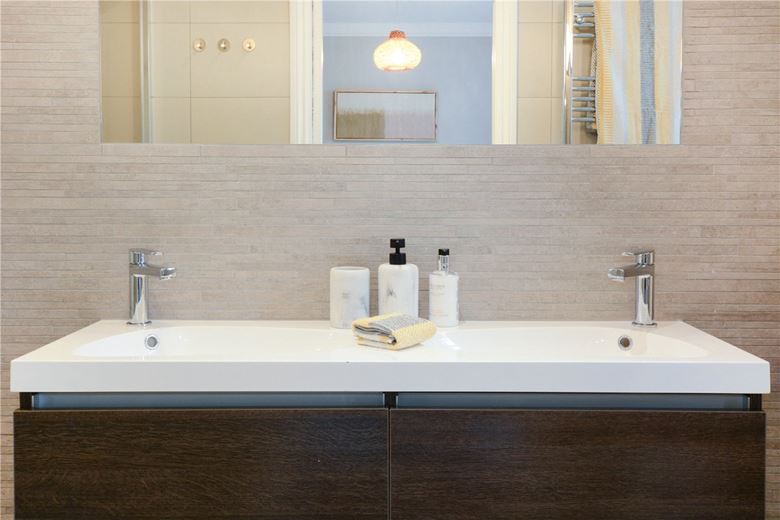 2 bedroom flat, Stourcliffe Close, Stourcliffe Street W1H - Let Agreed