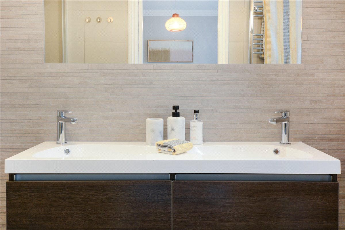 2 bedroom flat, Stourcliffe Close, Stourcliffe Street W1H - Let Agreed