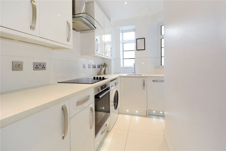 2 bedroom flat, Stourcliffe Close, Stourcliffe Street W1H - Let Agreed