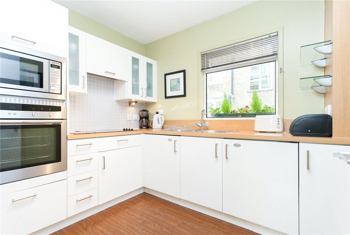 1 bedroom flat, St Christopher's Place, Marylebone W1U - Available