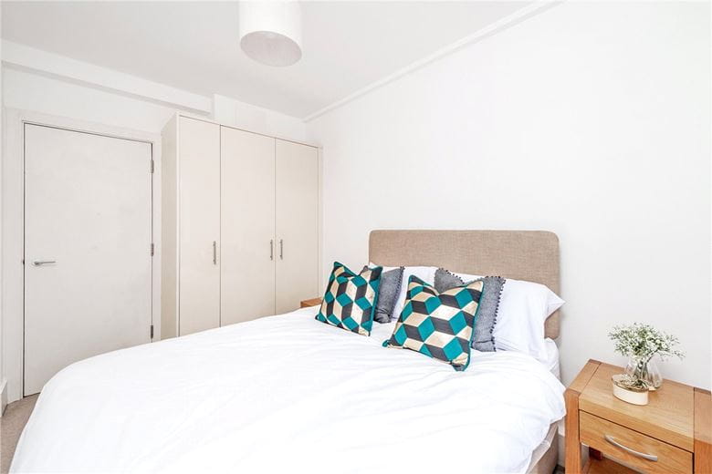 2 bedroom flat, Wimpole Street, Marylebone W1G - Available