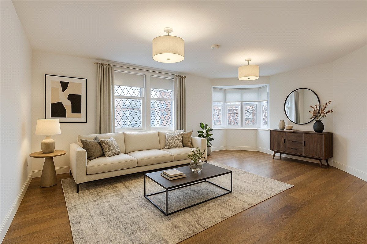 3 bedroom flat, Queen Anne Street, London W1G - Available