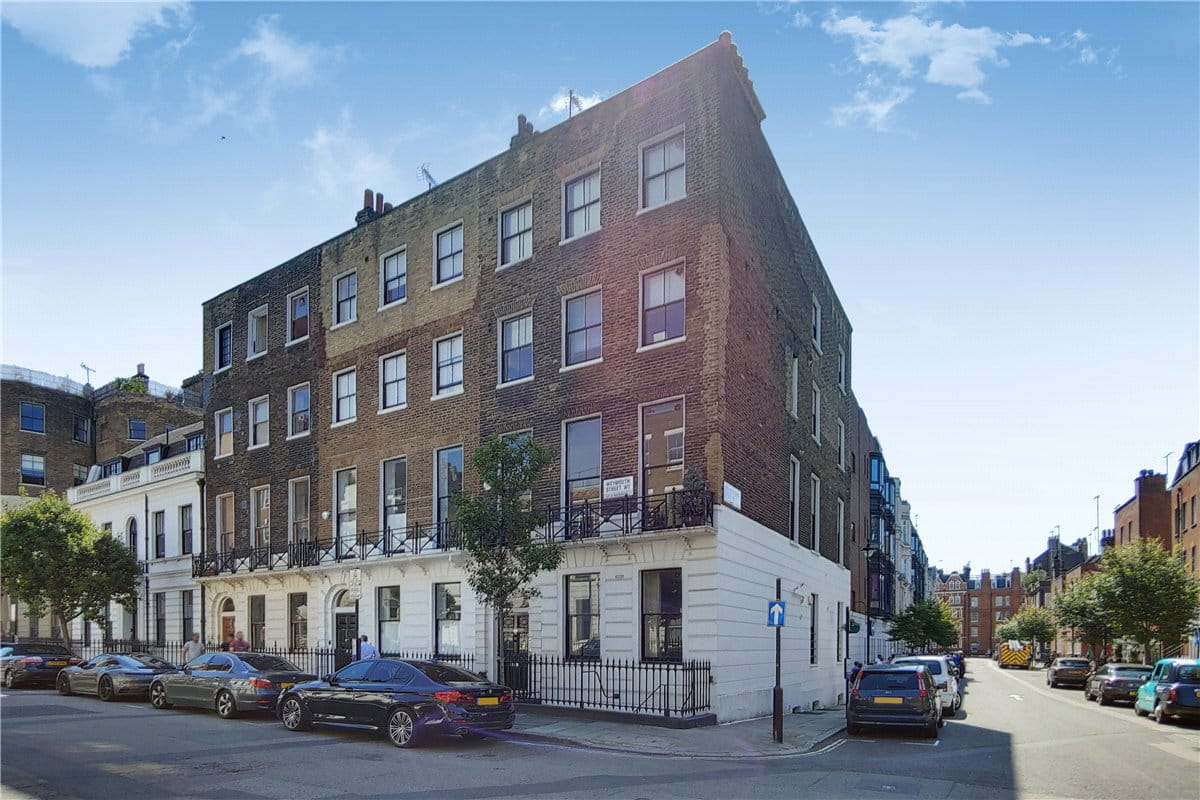 2 bedroom flat, Weymouth Street, Marylebone W1G - Available