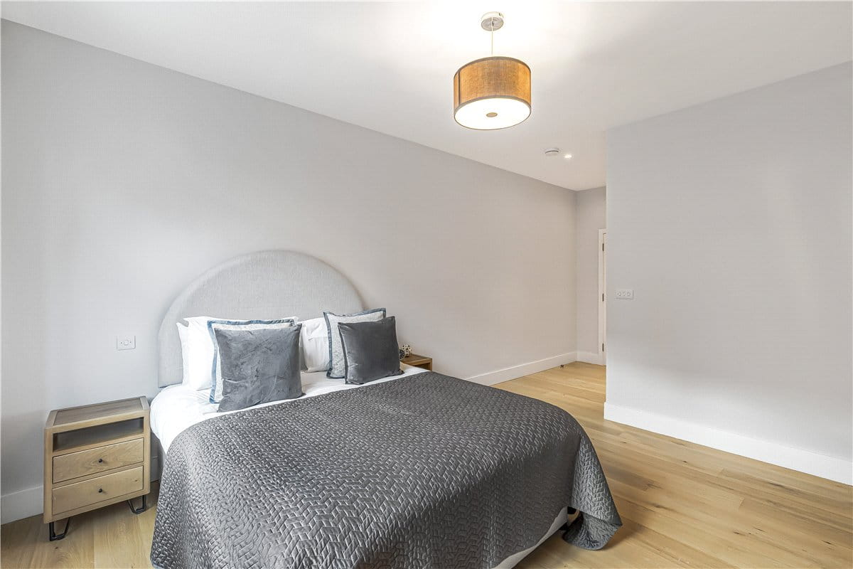 2 bedroom flat, New Cavendish Street, Marylebone W1G - Available