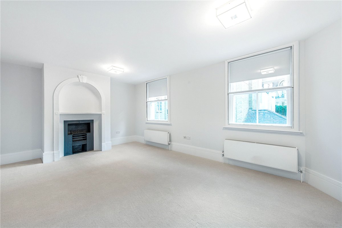 3 bedroom house, Welbeck Way, Marylebone W1G - Available
