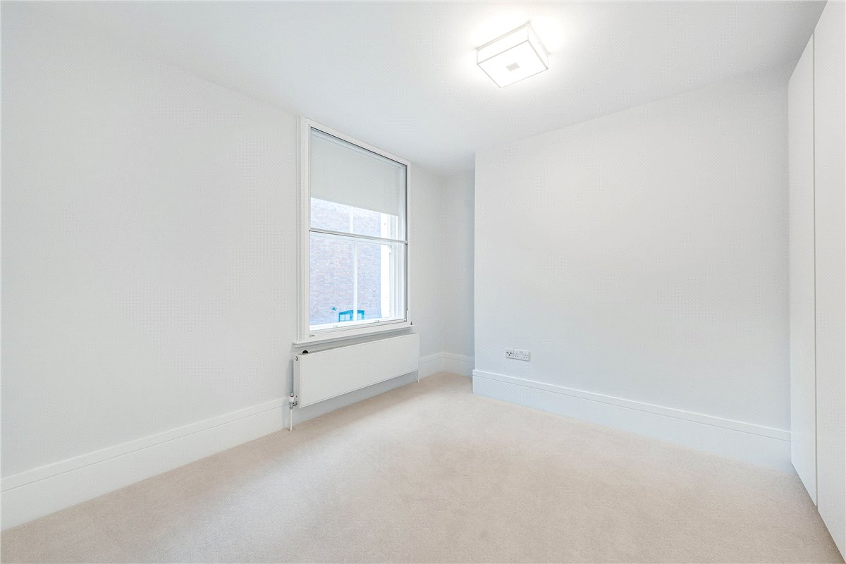 3 bedroom house, Welbeck Way, Marylebone W1G - Available