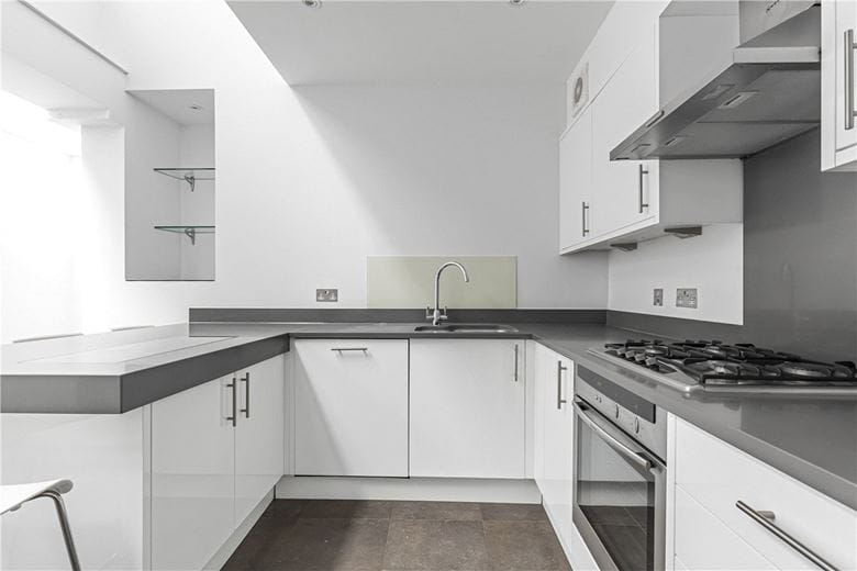 3 bedroom house, Welbeck Way, Marylebone W1G - Available