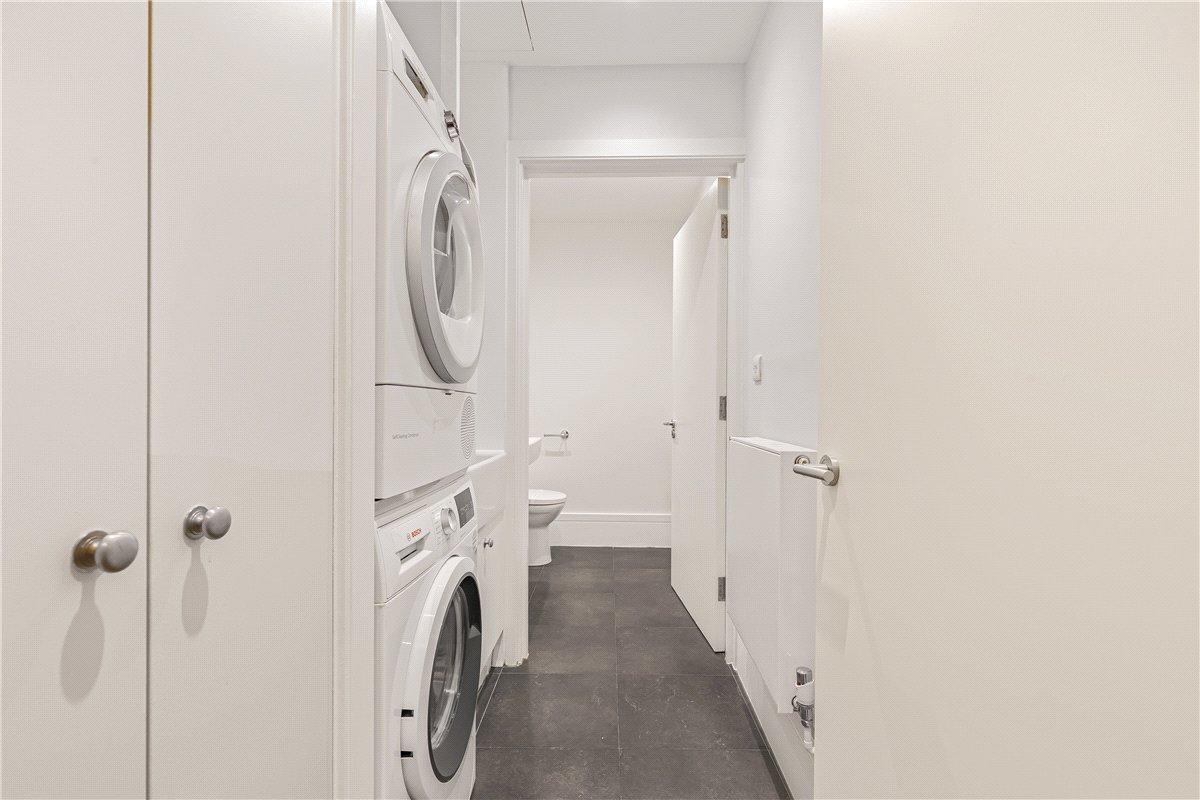 3 bedroom house, Welbeck Way, Marylebone W1G - Available