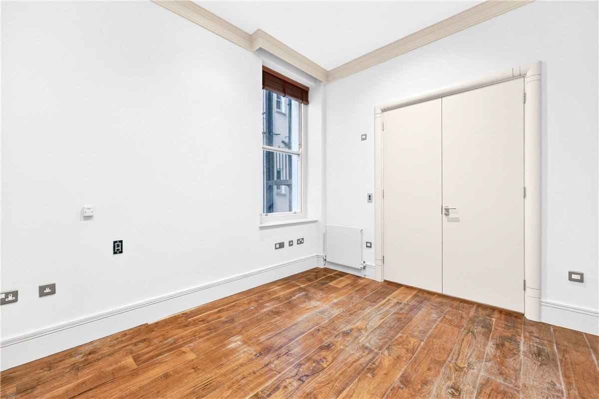 4 bedroom flat, Marylebone Road, Marylebone NW1 - Available