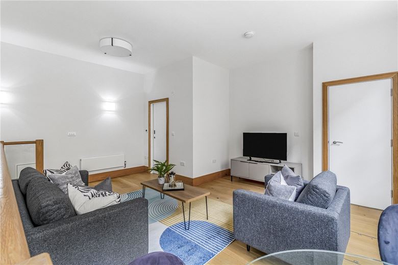 2 bedroom house, Bentinck Mews, Marylebone W1U - Available