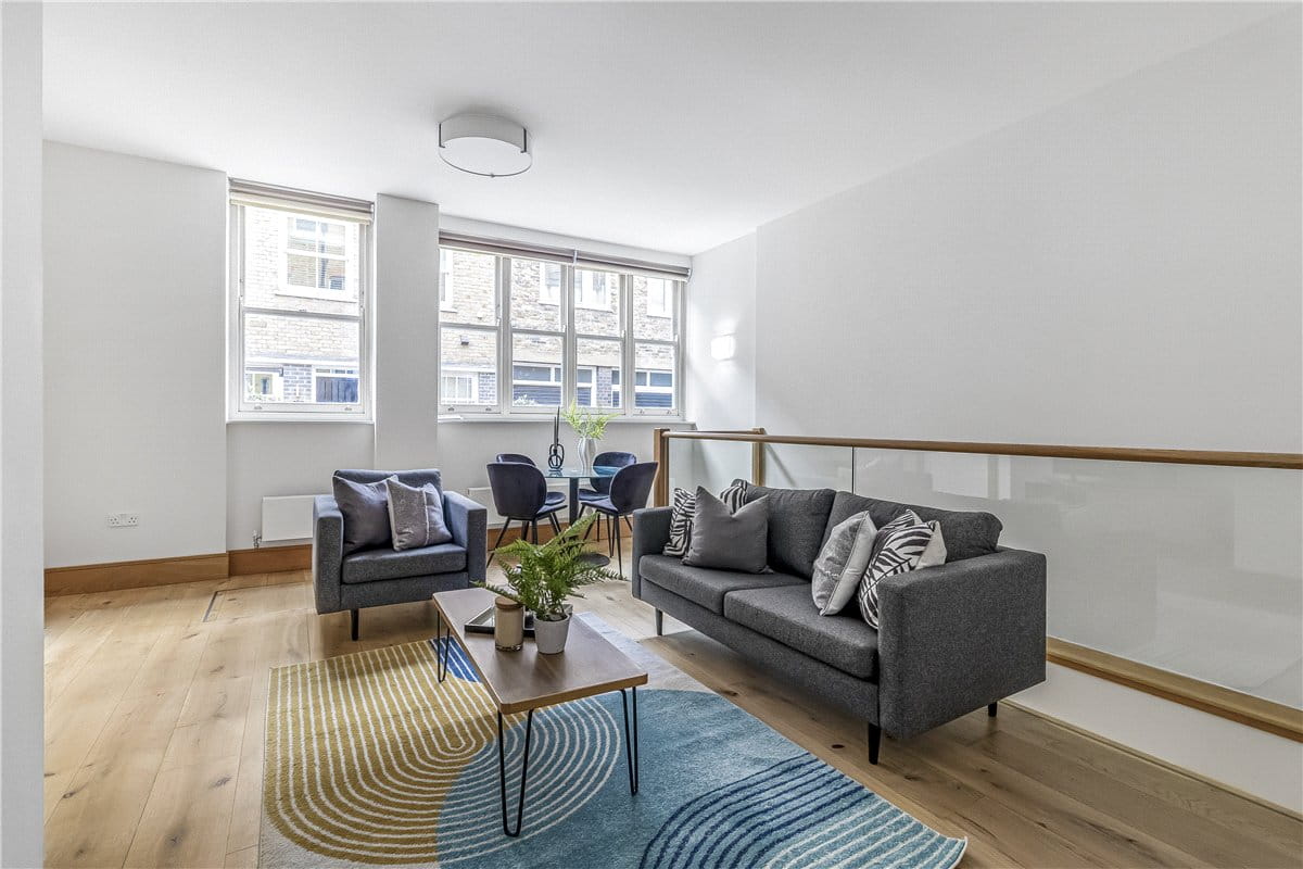 2 bedroom house, Bentinck Mews, Marylebone W1U - Available