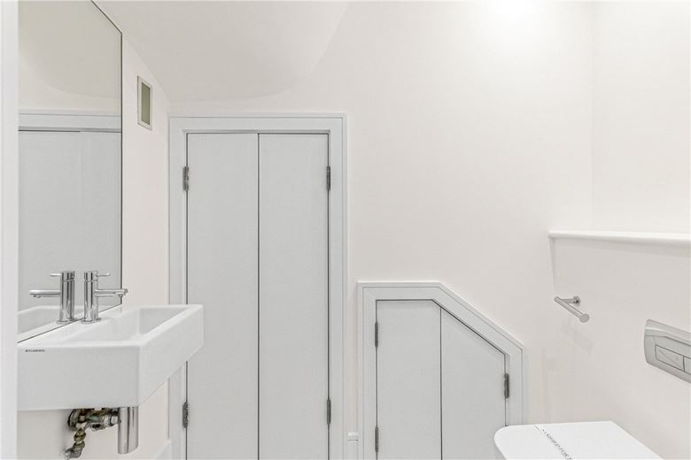 2 bedroom house, Bentinck Mews, Marylebone W1U - Available