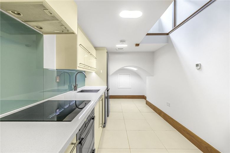 2 bedroom house, Bentinck Mews, Marylebone W1U - Available