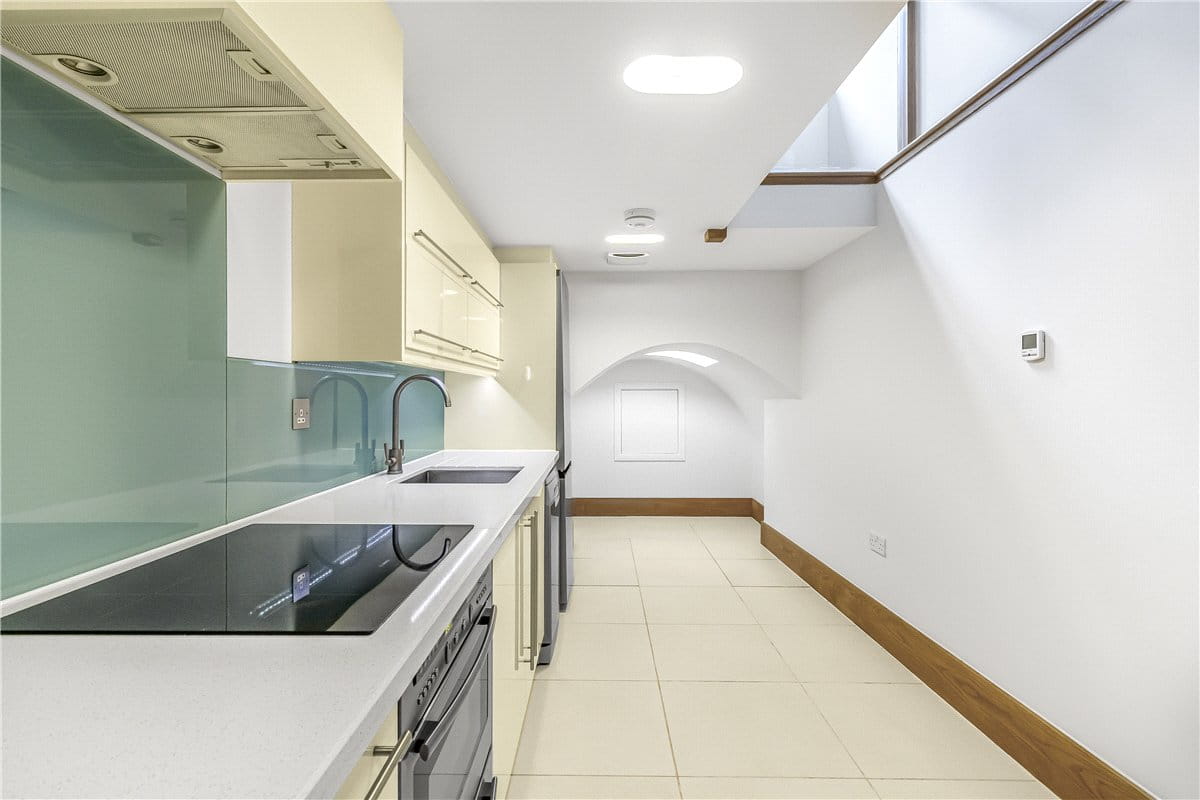 2 bedroom house, Bentinck Mews, Marylebone W1U - Available