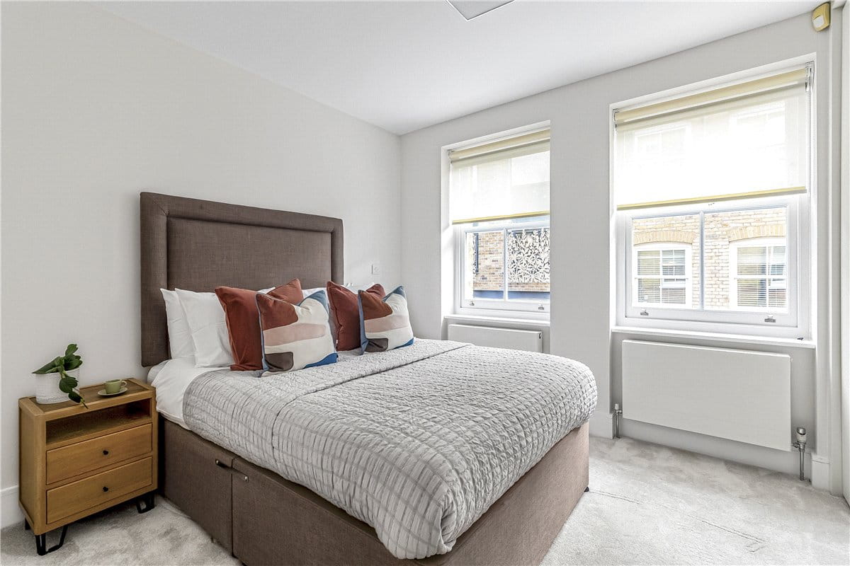 2 bedroom house, Bentinck Mews, Marylebone W1U - Available