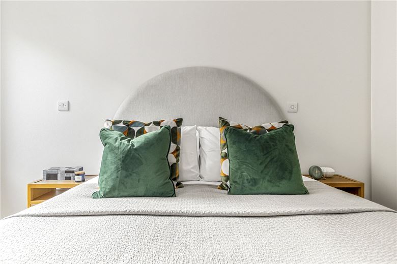 2 bedroom house, Bentinck Mews, Marylebone W1U - Available