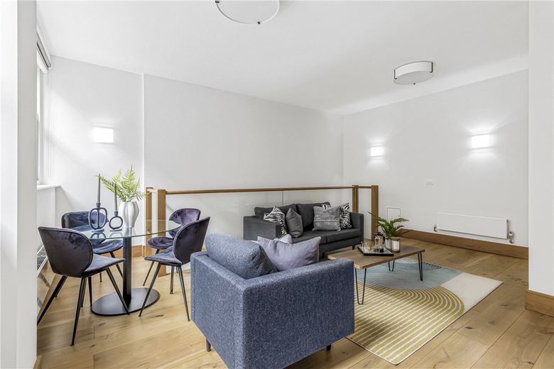 2 bedroom house, Bentinck Mews, Marylebone W1U - Available