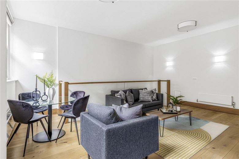 2 bedroom house, Bentinck Mews, Marylebone W1U - Available