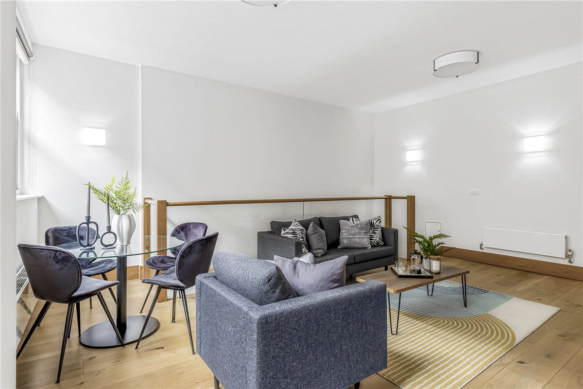 2 bedroom house, Bentinck Mews, Marylebone W1U - Available