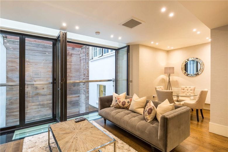 2 bedroom flat, Great Portland Street, Marylebone W1W - Available
