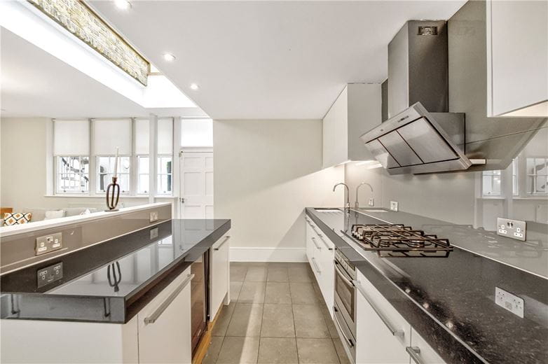1 bedroom flat, Devonshire Place, Marylebone W1G - Available
