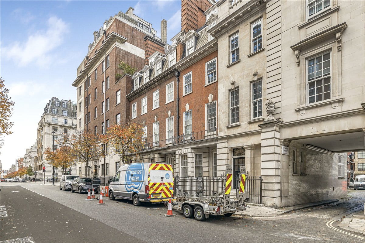 2 bedroom flat, Devonshire Street, Marylebone W1W