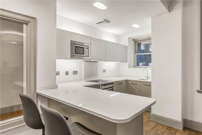 2 bedroom flat, Devonshire Street, Marylebone W1W