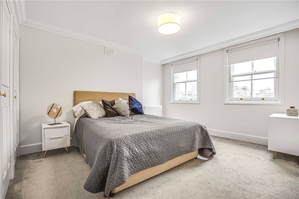 3 bedroom flat, Wimpole Street, Marylebone W1G - Available
