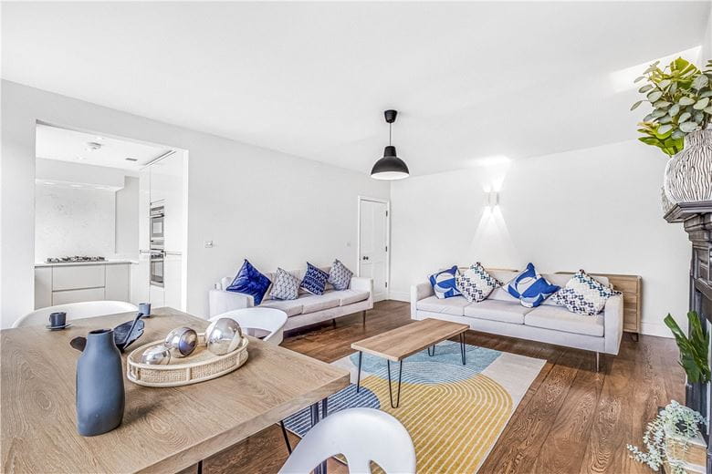 2 bedroom flat, Upper Wimpole Street, London W1G - Let Agreed