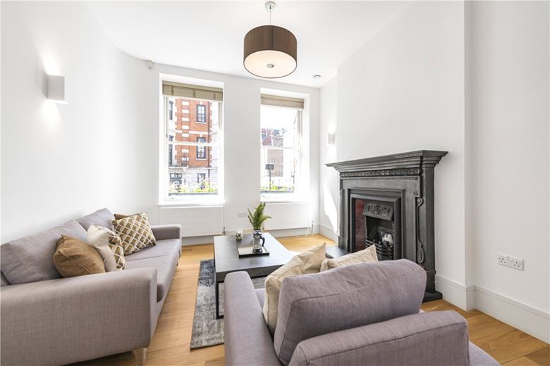 2 bedroom flat, Queen Anne Street, Marylebone W1G - Available