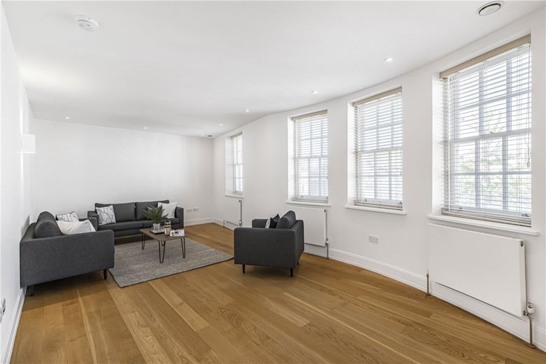 3 bedroom flat, Devonshire Street, Marylebone W1G - Available