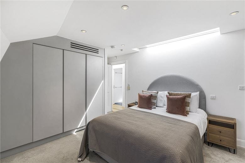 3 bedroom flat, Devonshire Street, Marylebone W1G - Available