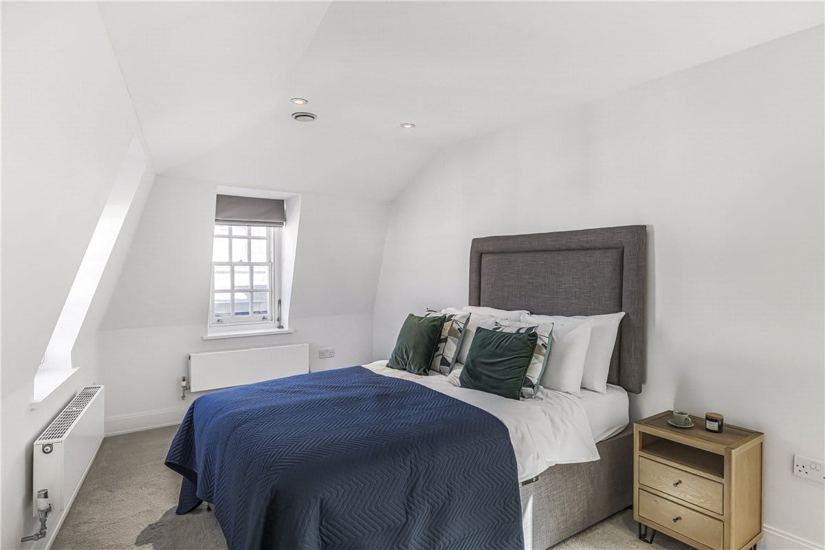 3 bedroom flat, Devonshire Street, Marylebone W1G - Available