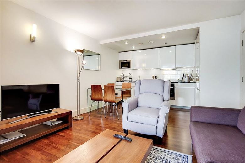 2 bedroom flat, Weymouth Street, Fitzrovia W1W - Available