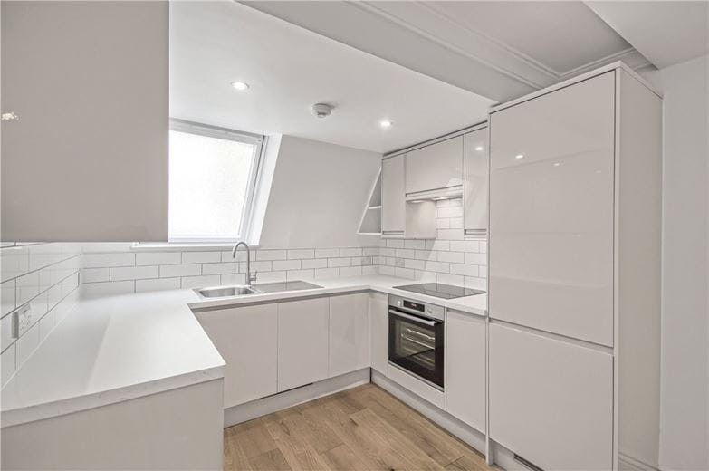 2 bedroom flat, Welbeck Street, Marylebone W1G - Available