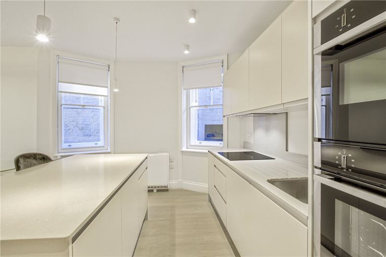 2 bedroom flat, Welbeck Street, Marylebone W1G - Available