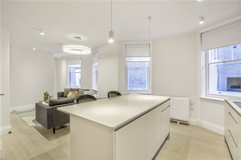 2 bedroom flat, Welbeck Street, Marylebone W1G - Available