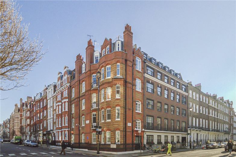 2 bedroom flat, Welbeck Street, Marylebone W1G - Available