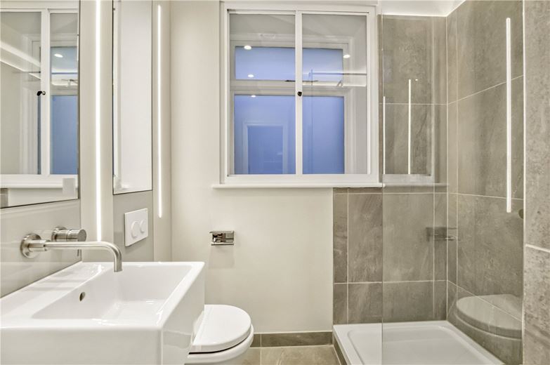 2 bedroom flat, Welbeck Street, Marylebone W1G - Available