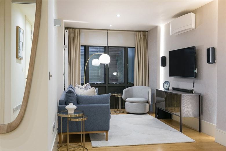 1 bedroom flat, Armitage Apartments, 228 Great Portland Street W1W - Available